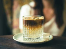 Opskrift på Espresso Tonic